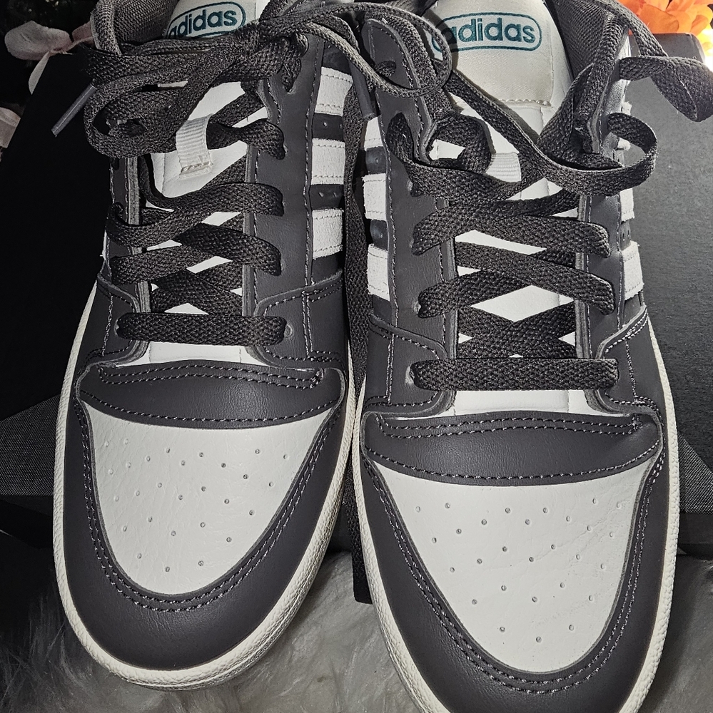 Adidas Men's Gray and White Sneakers